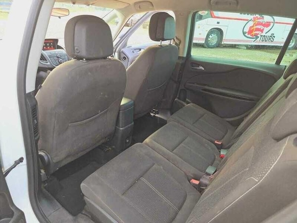 Used Vauxhall Zafira 2015 for sale - 76232946: Photo 27
