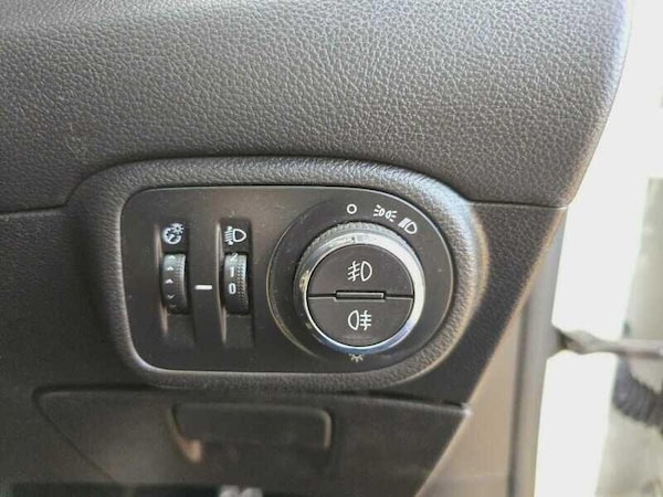 Used Vauxhall Zafira 2015 for sale - 76232946: Photo 30