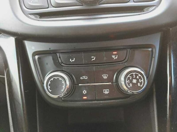 Used Vauxhall Zafira 2015 for sale - 76232946: Photo 33