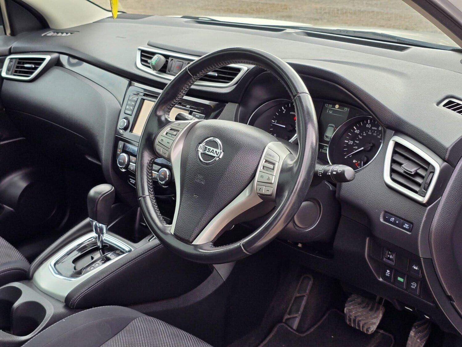 Used Nissan Qashqai 2016 for sale - 76106768: Photo 24