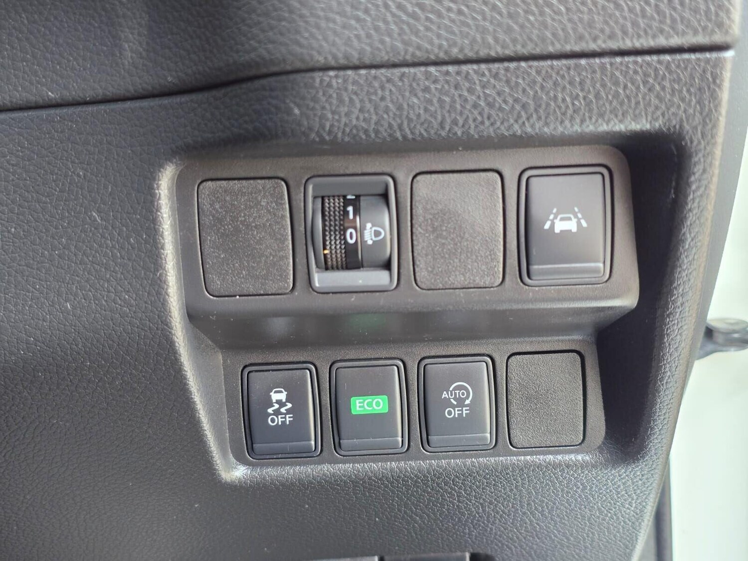 Used Nissan Qashqai 2016 for sale - 76106768: Photo 28