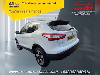 Used Nissan Qashqai 2016 for sale - 76106768: Photo 3