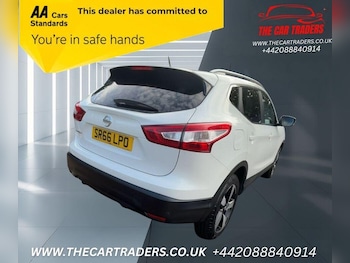Used Nissan Qashqai 2016 for sale - 76106768: Photo 4