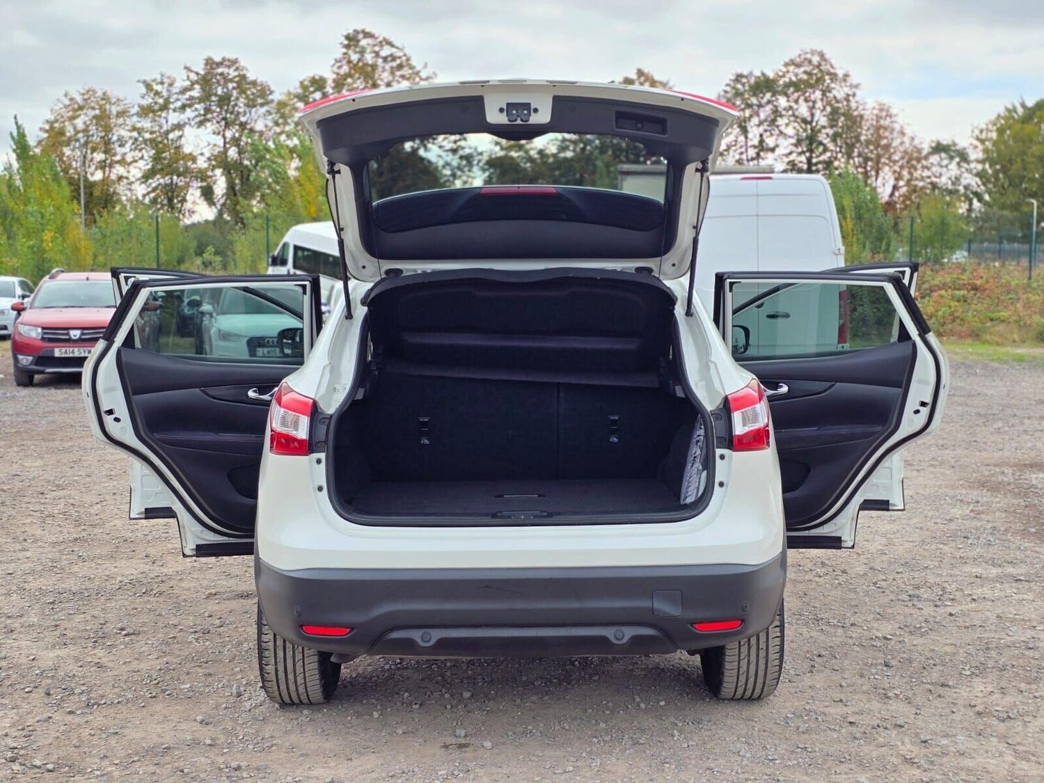 Used Nissan Qashqai 2016 for sale - 76106768: Photo 59