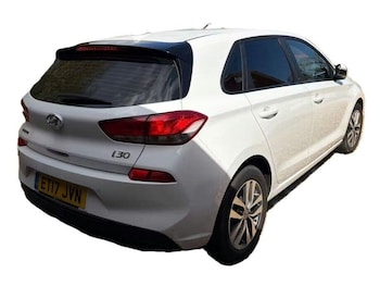 Used Hyundai i30 2017 for sale - 78427378: Photo