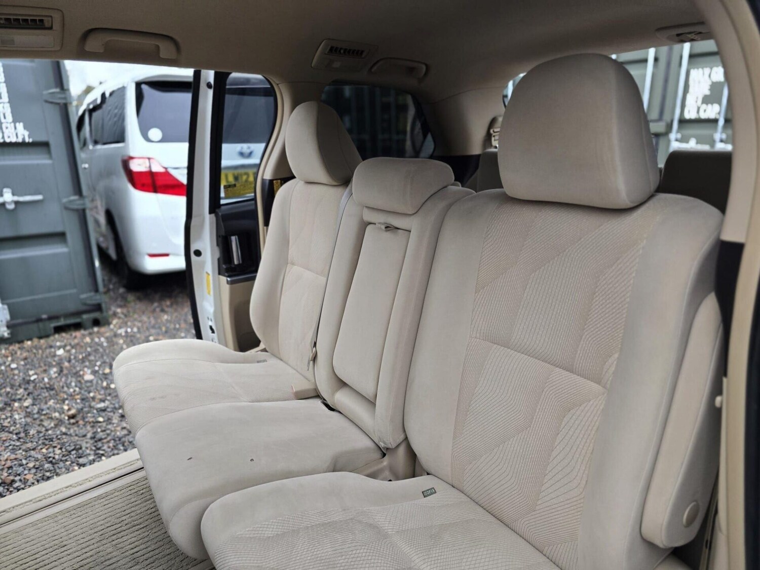 Used Toyota Estima 2013 for sale - 77582423: Photo 21