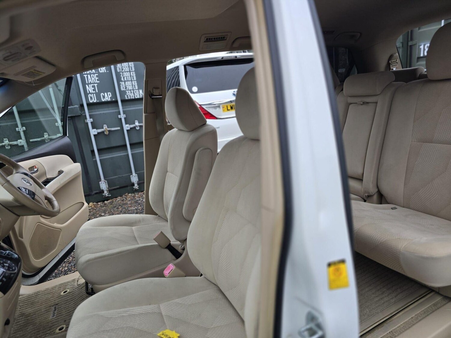 Used Toyota Estima 2013 for sale - 77582423: Photo 32