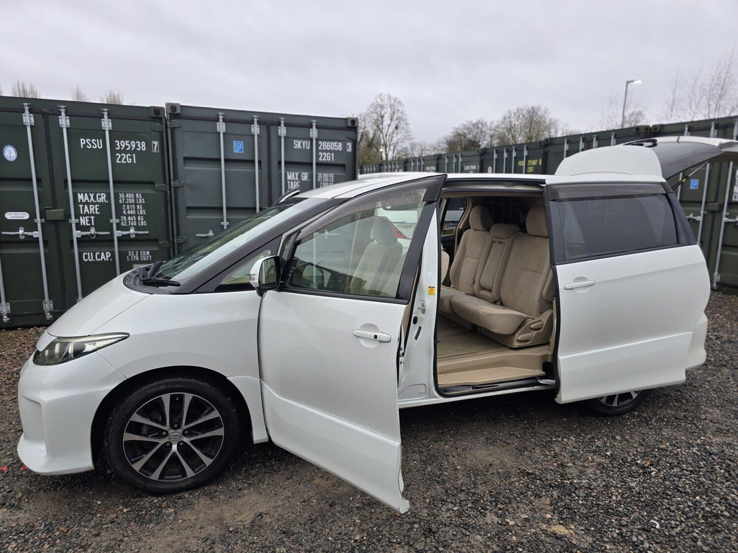 Used Toyota Estima 2013 for sale - 77582423: Photo 57