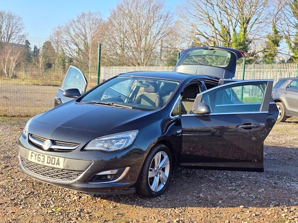 Used Vauxhall Astra 2013 for sale - 75425822: Photo 28