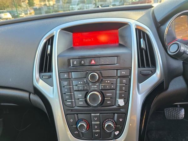 Used Vauxhall Astra 2013 for sale - 75425822: Photo 49