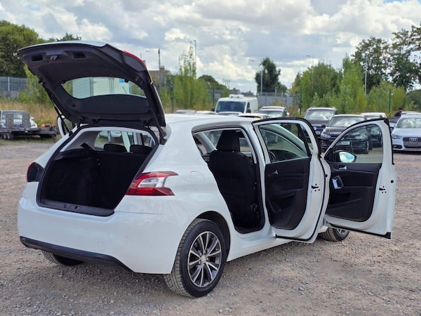 Used Peugeot 308 2015 for sale - 76245867: Photo 16