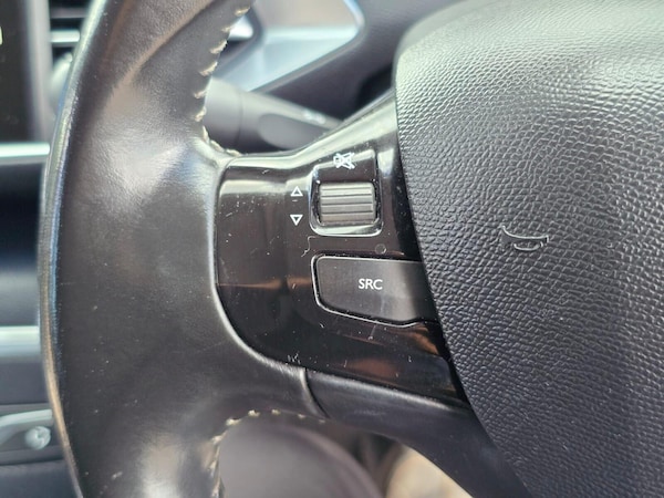 Used Peugeot 308 2015 for sale - 76245867: Photo 23