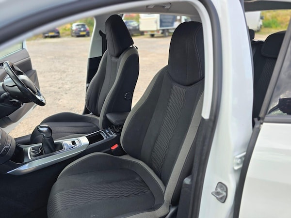 Used Peugeot 308 2015 for sale - 76245867: Photo 36
