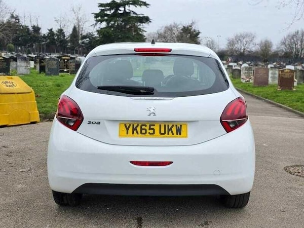 Used Peugeot 208 2015 for sale - 76019475: Photo 5