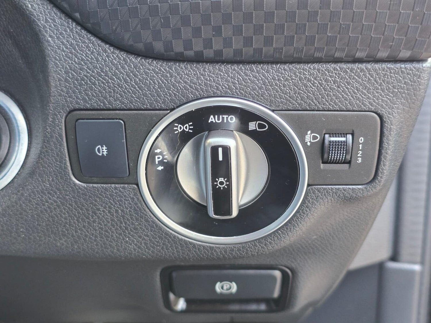 Used Mercedes-Benz A-Class 2017 for sale - 76211427: Photo 29