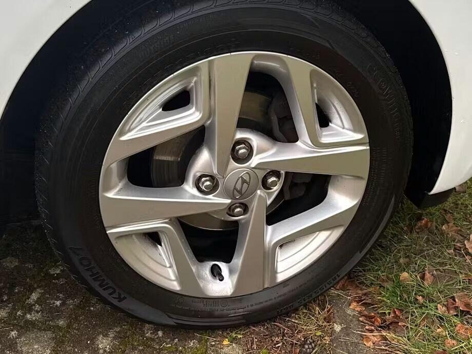 Used Hyundai i10 2021 for sale - 77245185: Photo 8