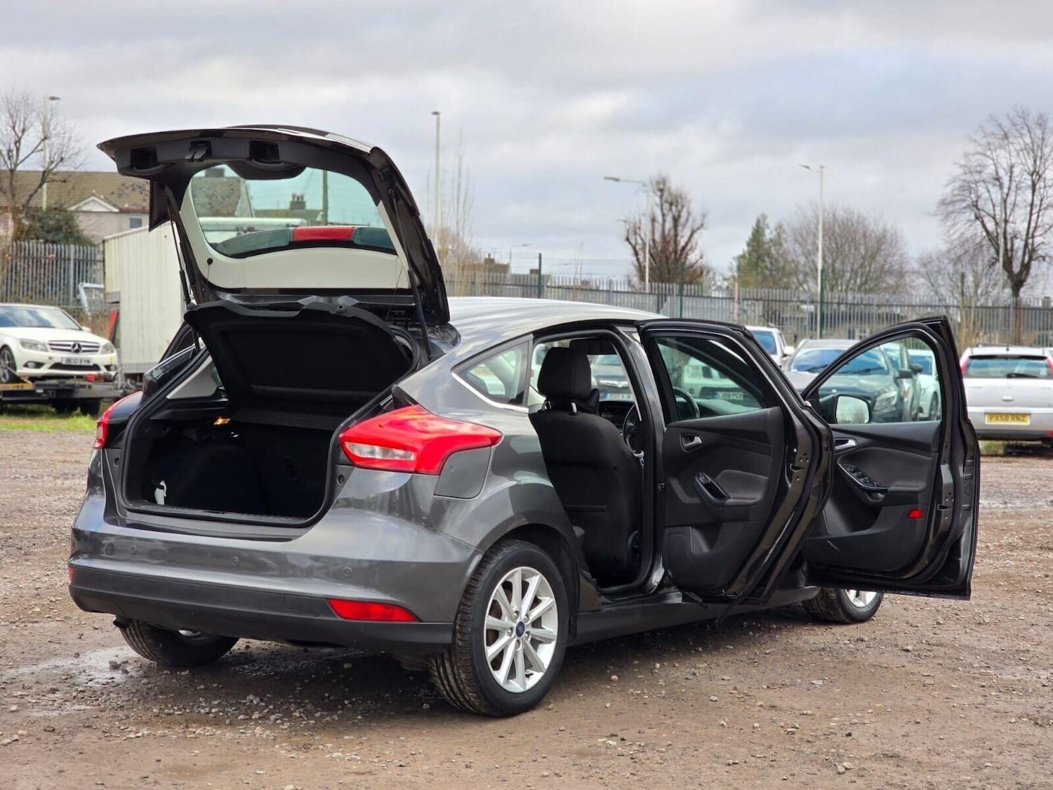 Used Ford Focus 2017 for sale - 77211344: Photo 16