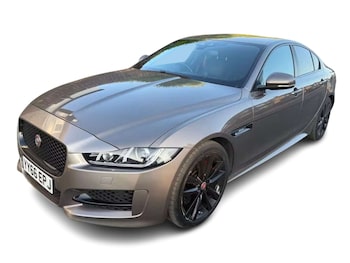 Used Jaguar XE 2016 for sale - 79631696: Photo