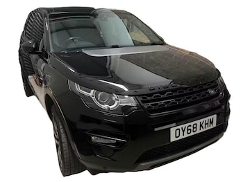Used Land Rover Discovery Sport 2018 for sale - 77864745: Photo