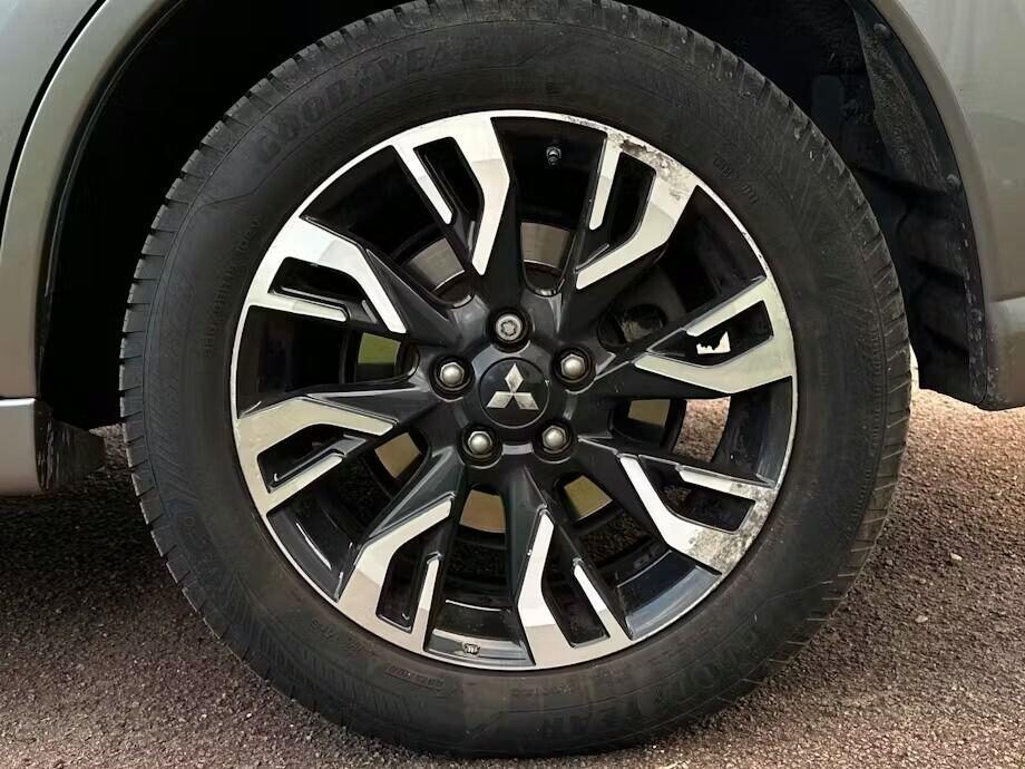 Used Mitsubishi Outlander 2017 for sale - 77055986: Photo 10