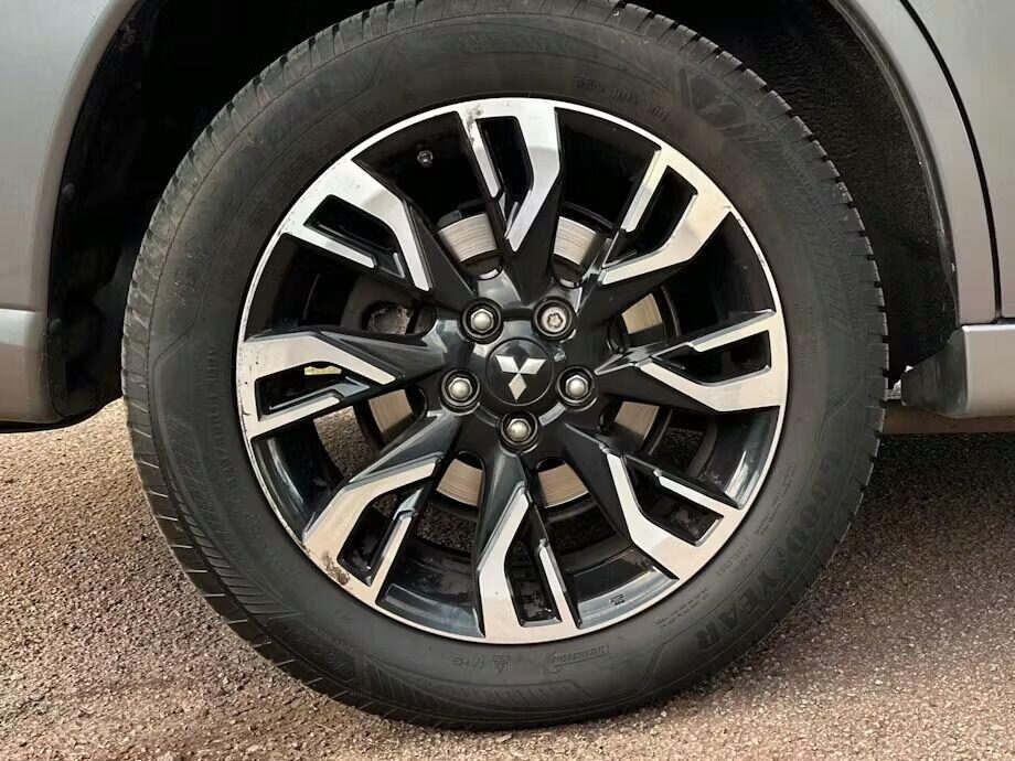 Used Mitsubishi Outlander 2017 for sale - 77055986: Photo 9