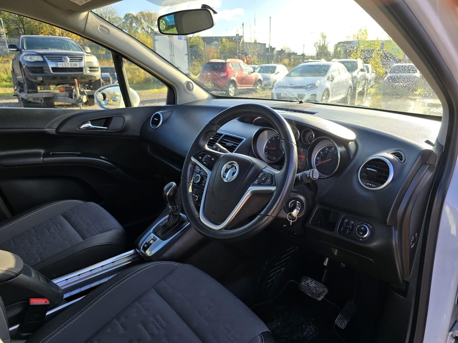 Used Vauxhall Meriva 2015 for sale - 76416357: Photo 24