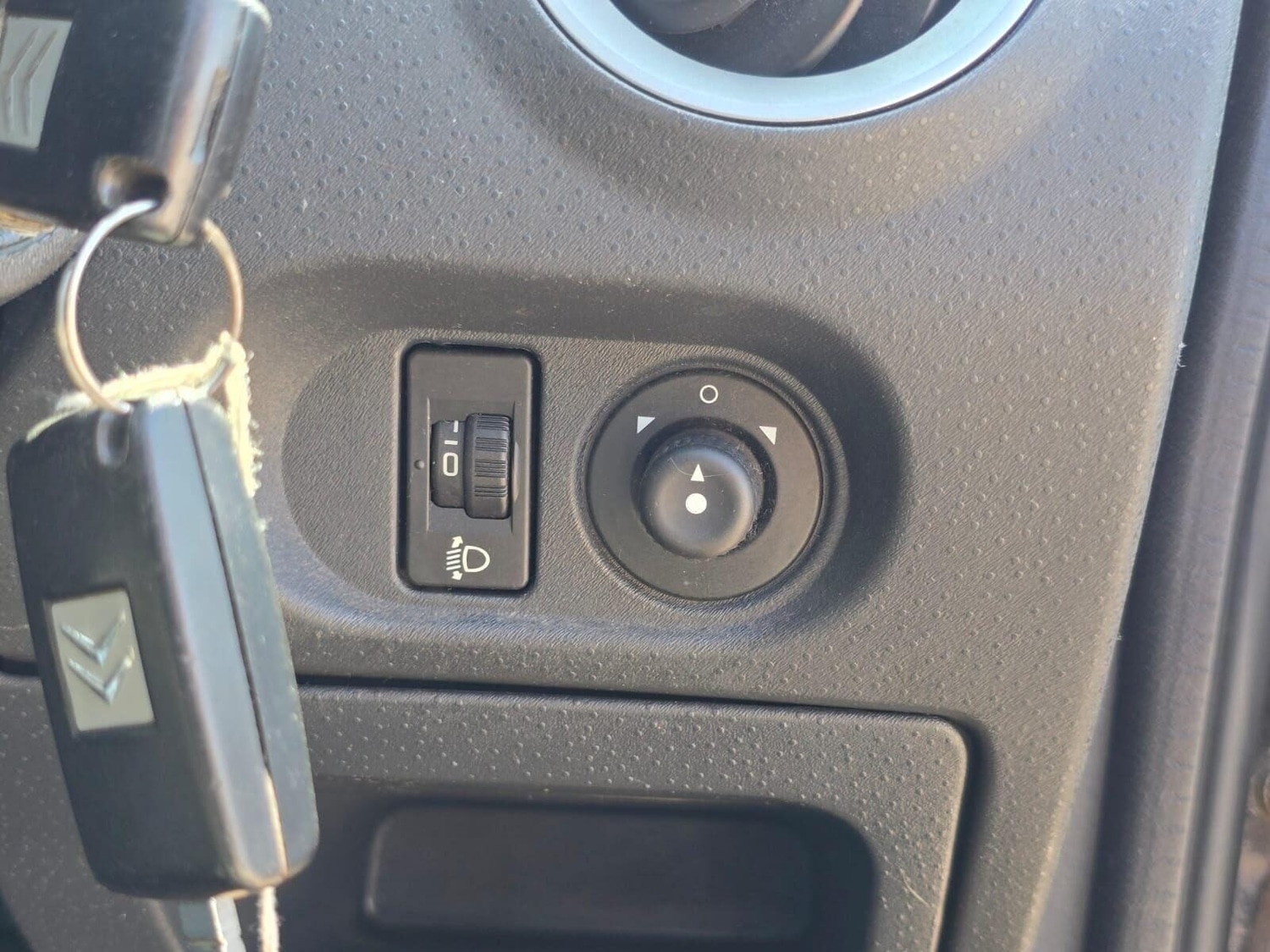 Used Citroen C3 2007 for sale - 76829687: Photo 21