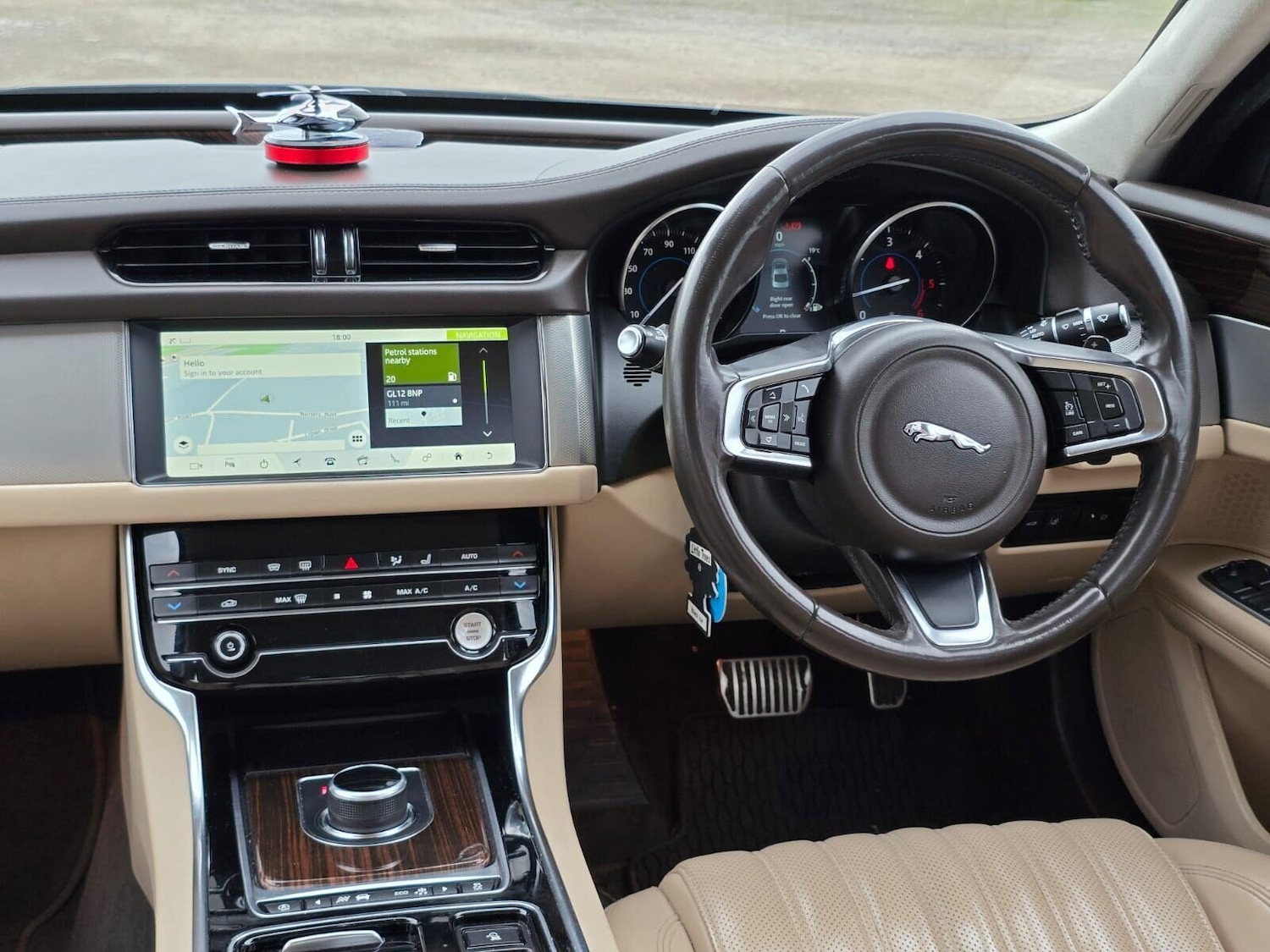 Used Jaguar XF 2019 for sale - 77024140: Photo 16