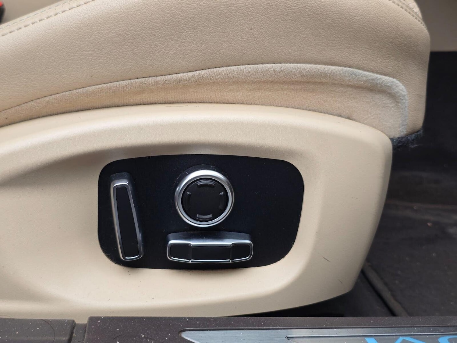 Used Jaguar XF 2019 for sale - 77024140: Photo 22