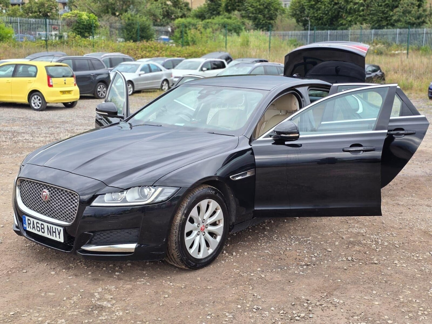 Used Jaguar XF 2019 for sale - 77024140: Photo 8