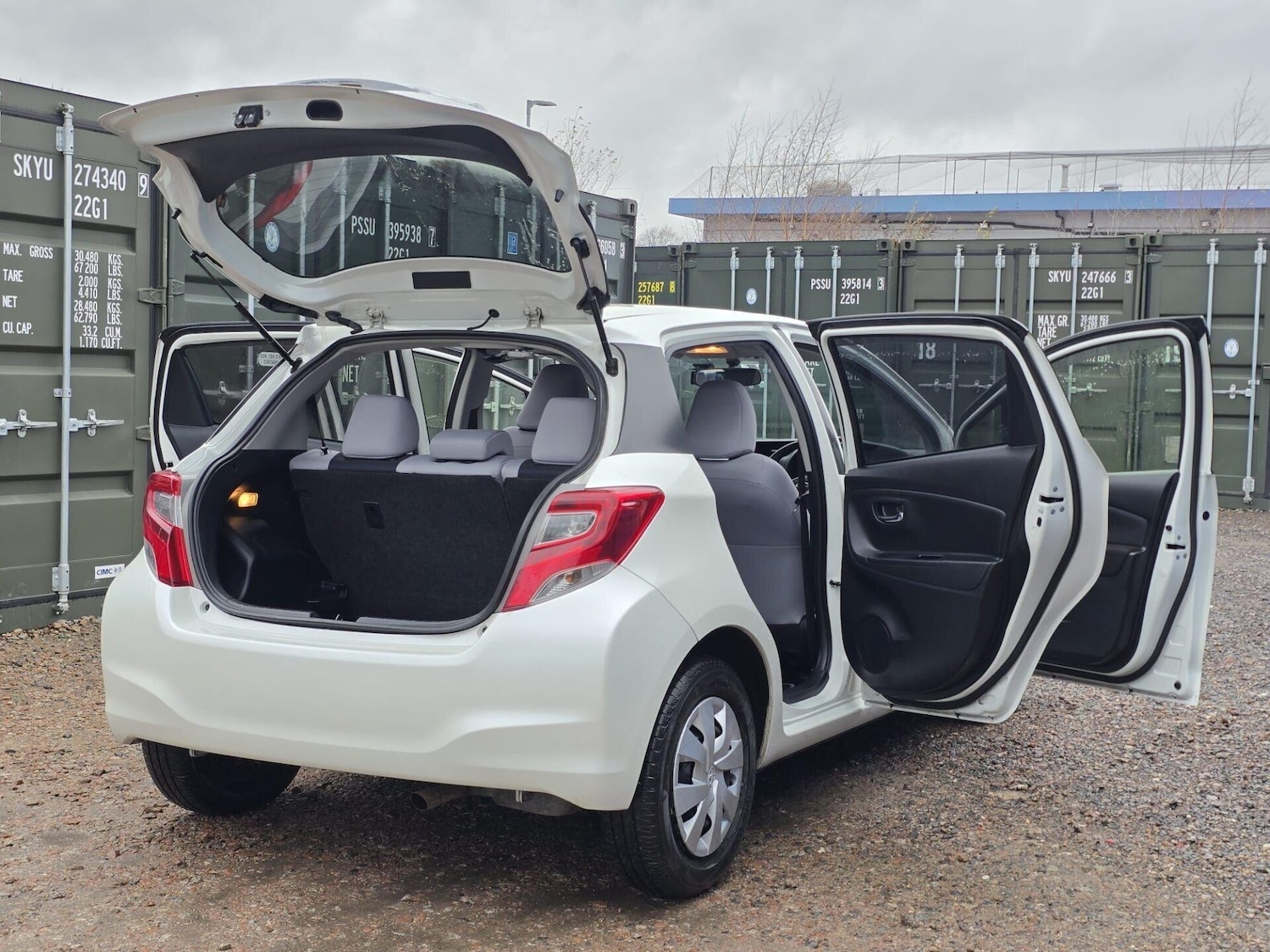 Used Toyota Yaris 2025 for sale - 77298567: Photo 16