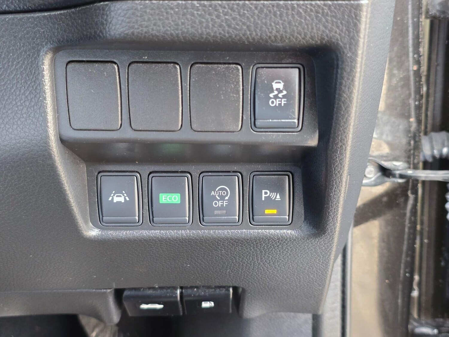 Used Nissan Qashqai 2015 for sale - 75705058: Photo 30