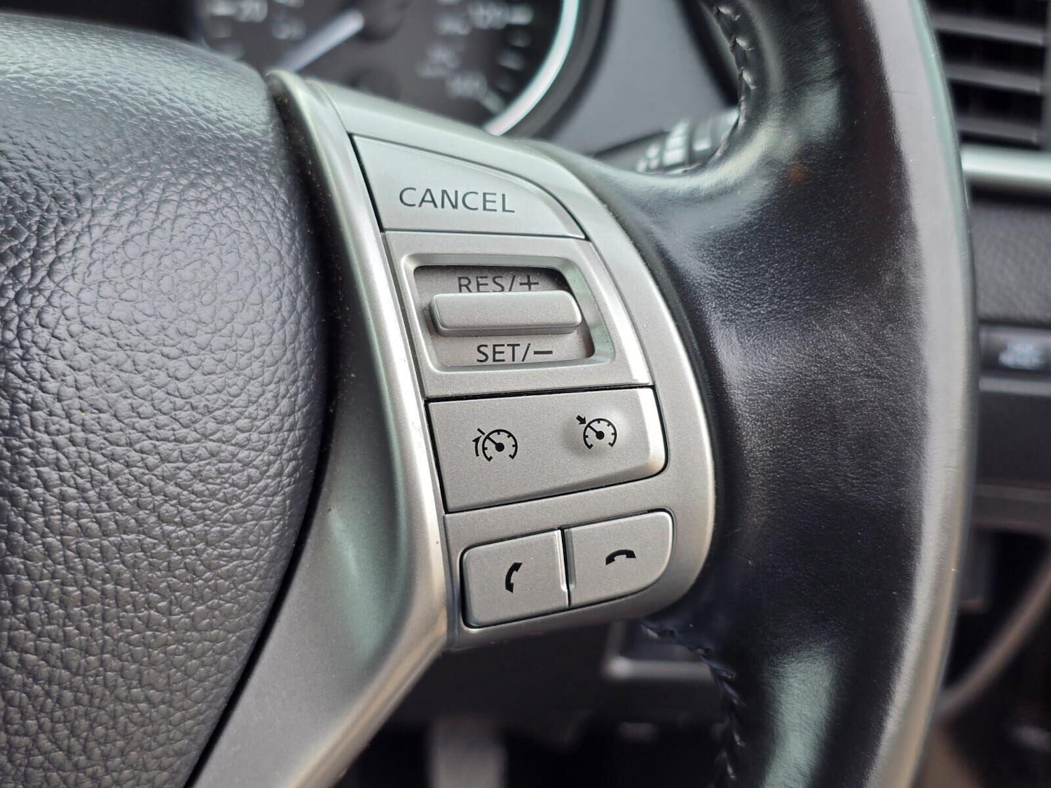 Used Nissan Qashqai 2015 for sale - 75705058: Photo 32