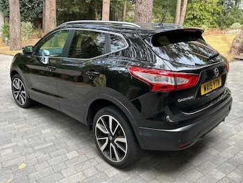 Used Nissan Qashqai 2015 for sale - 75705058: Photo