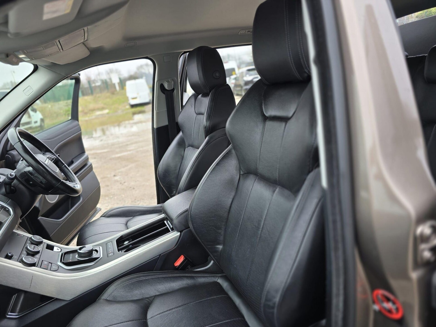 Used Land Rover Range Rover Evoque 2018 for sale - 77630096: Photo 38