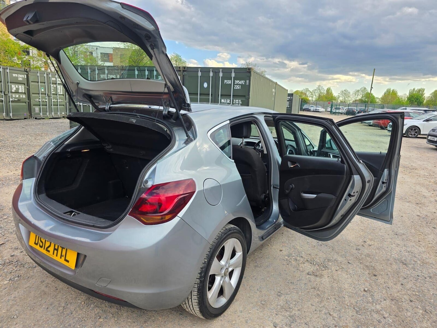 Used Vauxhall Astra 2012 for sale - 77137086: Photo 35