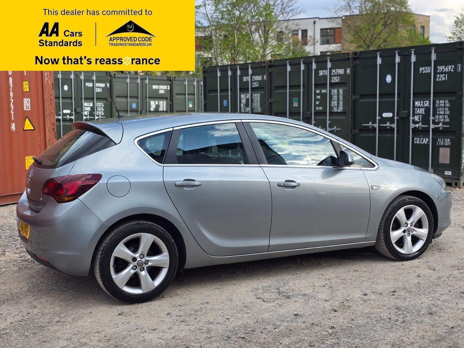 Used Vauxhall Astra 2012 for sale - 77137086: Photo 4