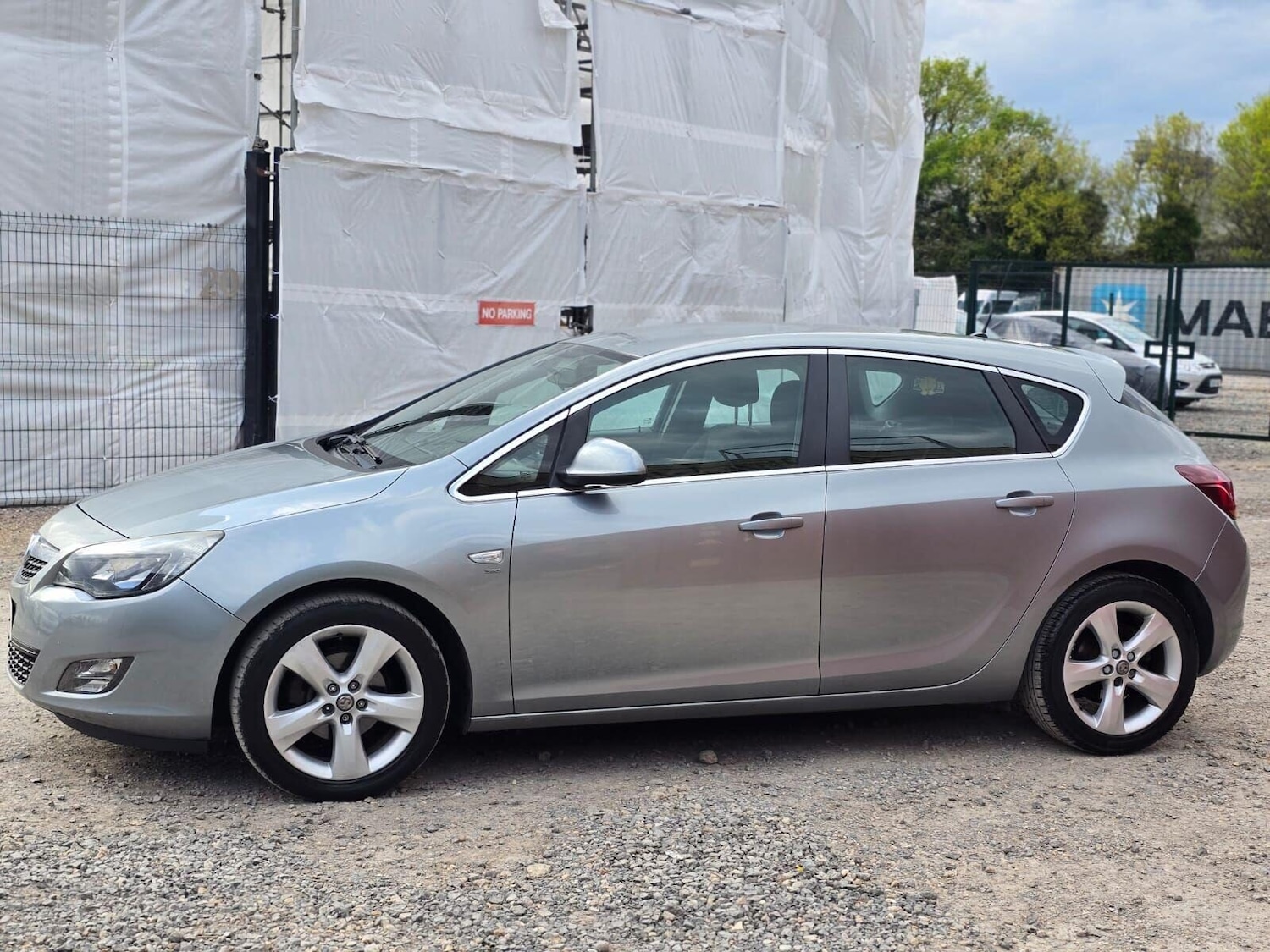 Used Vauxhall Astra 2012 for sale - 77137086: Photo 5