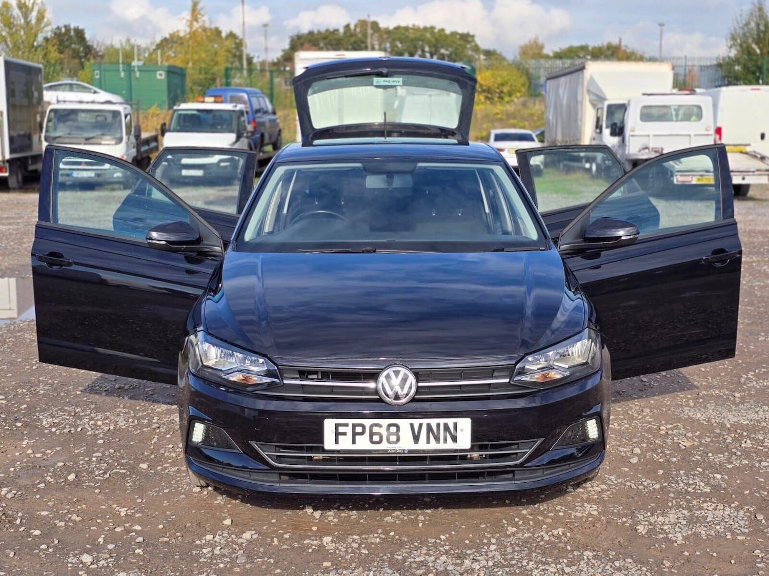 Used Volkswagen Polo 2018 for sale - 76577142: Photo 8