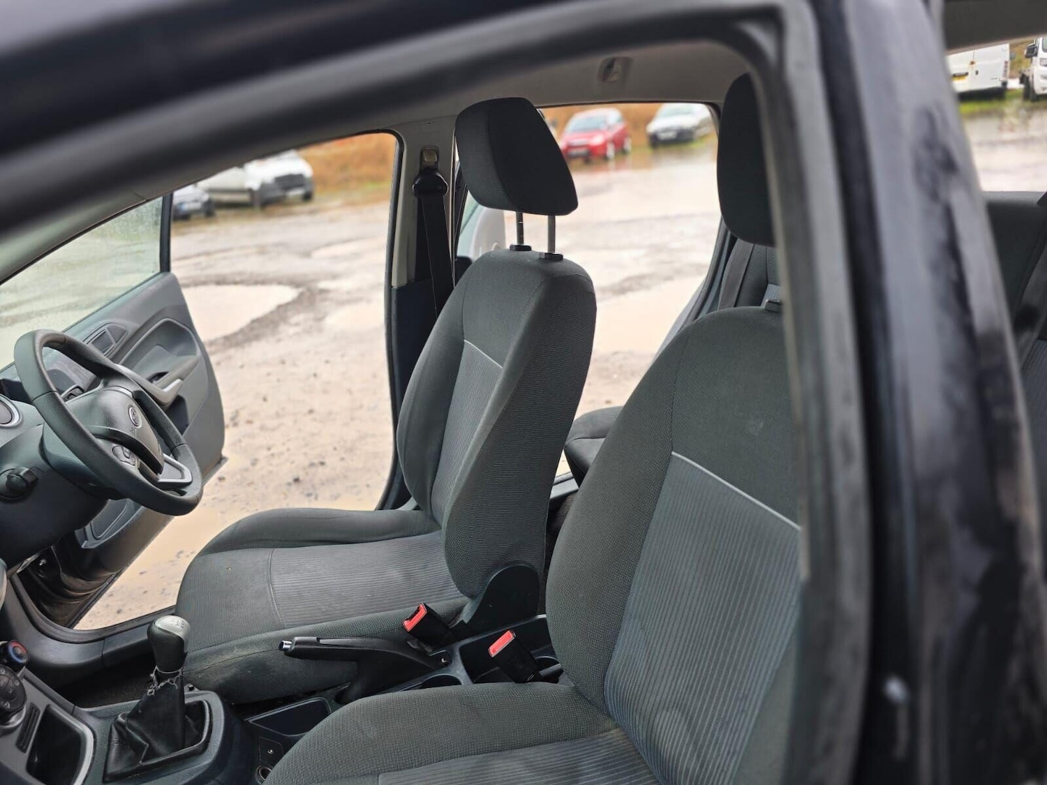 Used Ford Fiesta 2011 for sale - 77199317: Photo 54