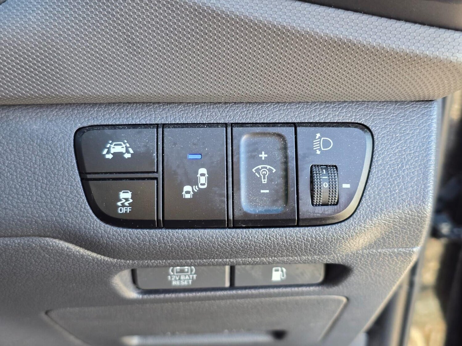 Used Hyundai IONIQ 2018 for sale - 76245872: Photo 34