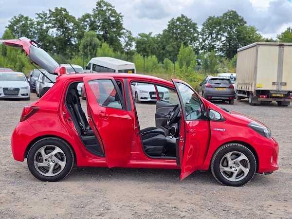 Used Toyota Yaris 2015 for sale - 75136680: Photo 12