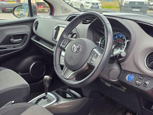 Used Toyota Yaris 2015 for sale - 75136680: Photo 16