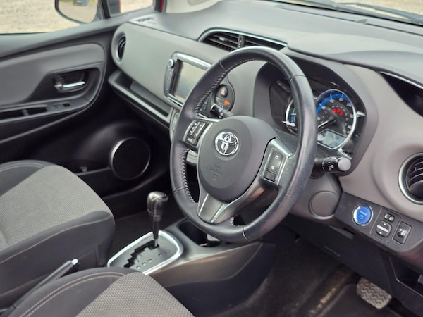 Used Toyota Yaris 2015 for sale - 75136680: Photo 17