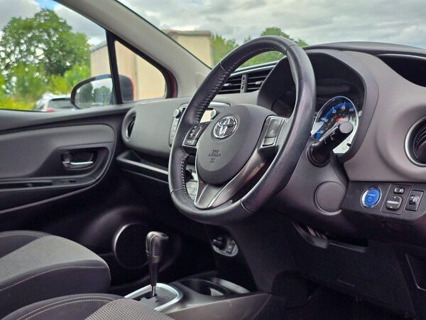 Used Toyota Yaris 2015 for sale - 75136680: Photo 18