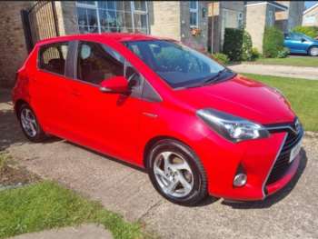 2015 (15) - 1.5 Hybrid Icon 5dr CVT