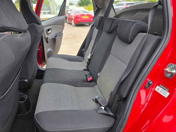 Used Toyota Yaris 2015 for sale - 75136680: Photo 22