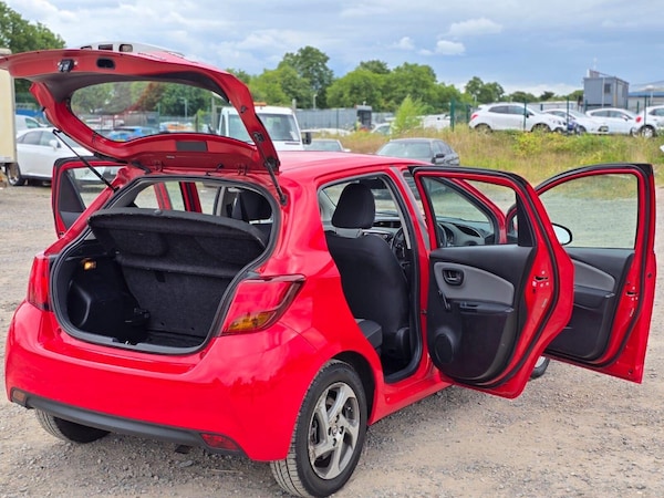 Used Toyota Yaris 2015 for sale - 75136680: Photo 55
