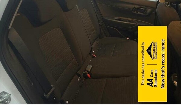 Used Hyundai i20 2022 for sale - 76304983: Photo 8