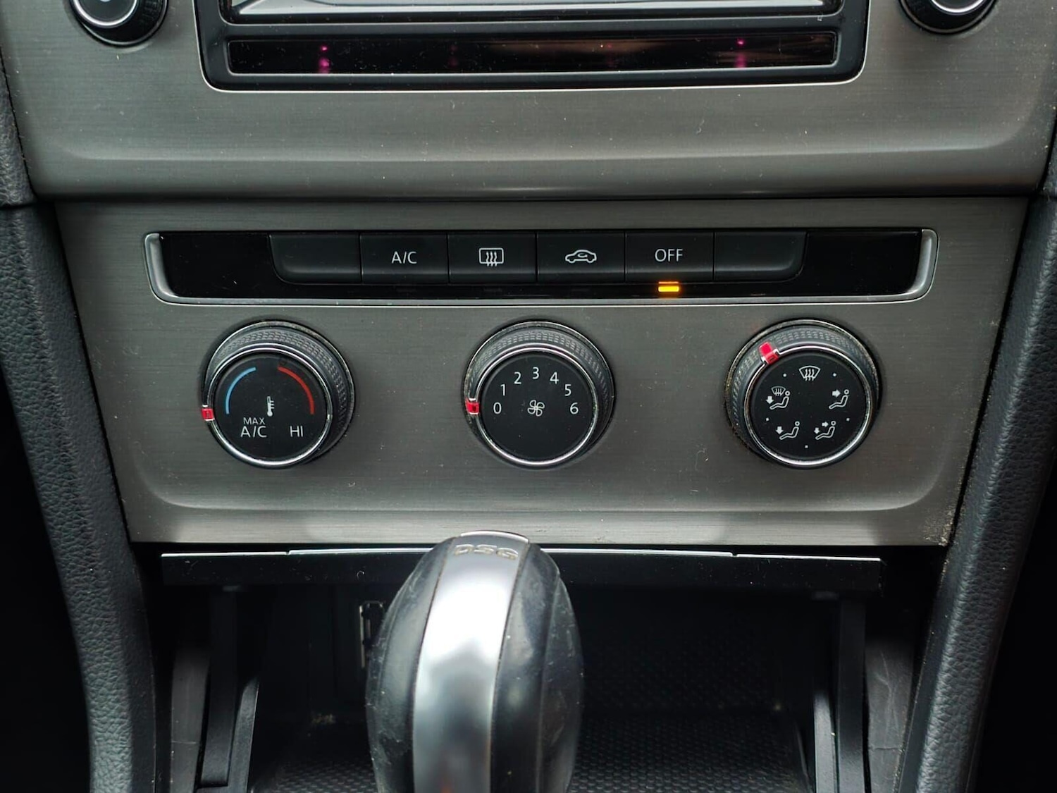 Used Volkswagen Golf 2014 for sale - 76809247: Photo 24